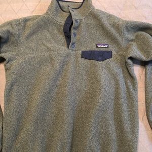 Women’s Patagonia pullover